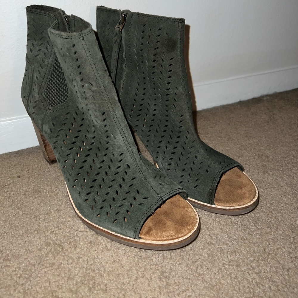 Tom’s open toed booties
